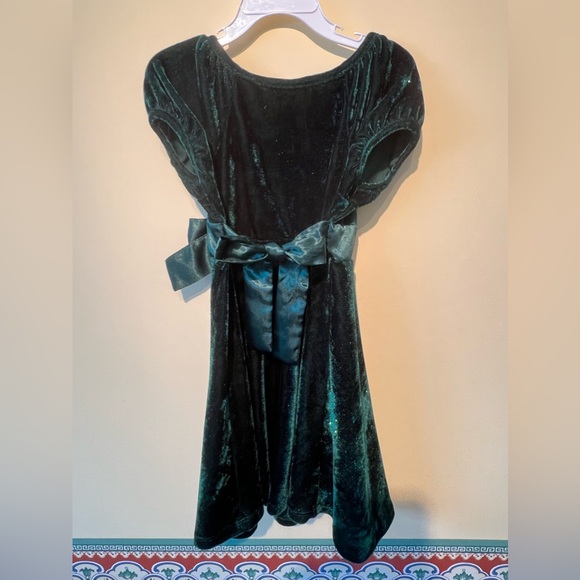 EUC Dark Green Velvet formal dress by Holiday Editions size XS - Picture 4 of 7